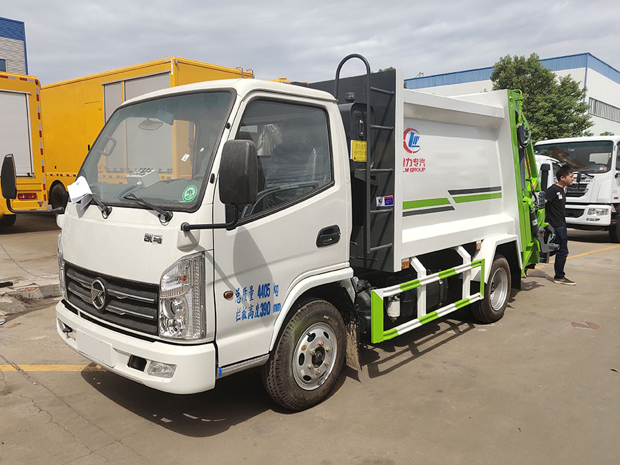 �P�R�{(l��n)�Ɖ��s����܇